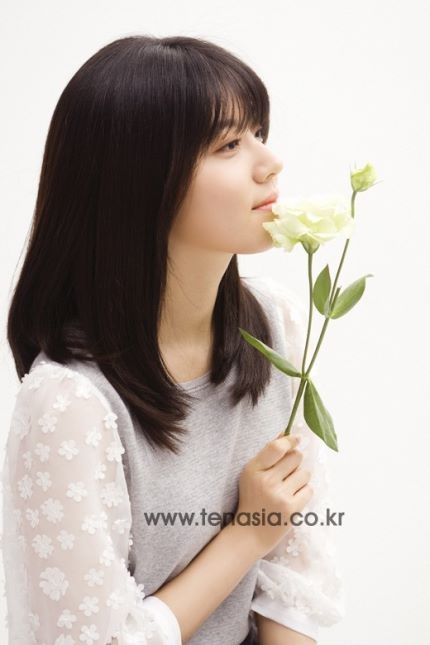 Hé lộ hình ảnh lần đầu lên tivi xinh như búp bê của Nam Ji Hyun