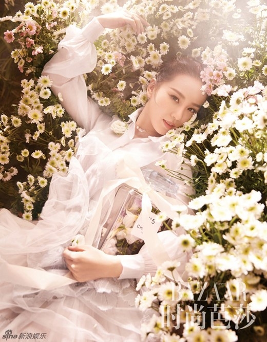Các sao Hoa ngữ “phất” lên như diều gặp gió nhờ thay tên đổi họ