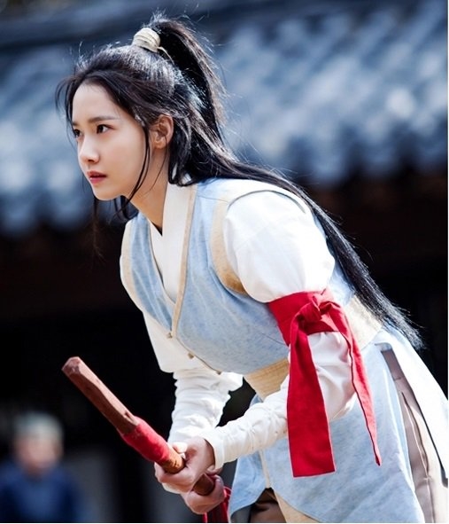 Yoona cực kỳ xinh đẹp với tạo hình trong 'The King Loves'