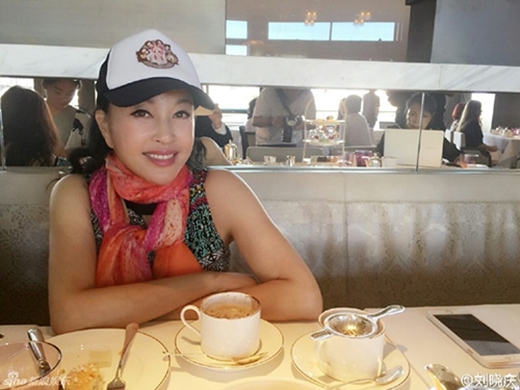 Lưu Hiểu Khánh bị biến dạng khuôn mặt vì lạm dụng 'dao kéo'