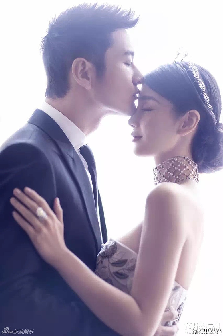 AngelaBaby - Huỳnh Hiểu Minh đi sắm đồ cho Bọt Biển Nhỏ