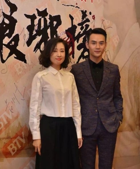 Những cặp mẹ con là bạn cùng tuổi trên màn ảnh Hoa
