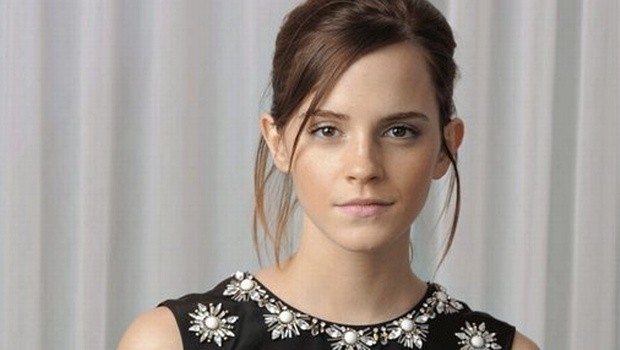 Emma Watson khiến fan ngỡ ngàng với nhan sắc từ bé đến lớn