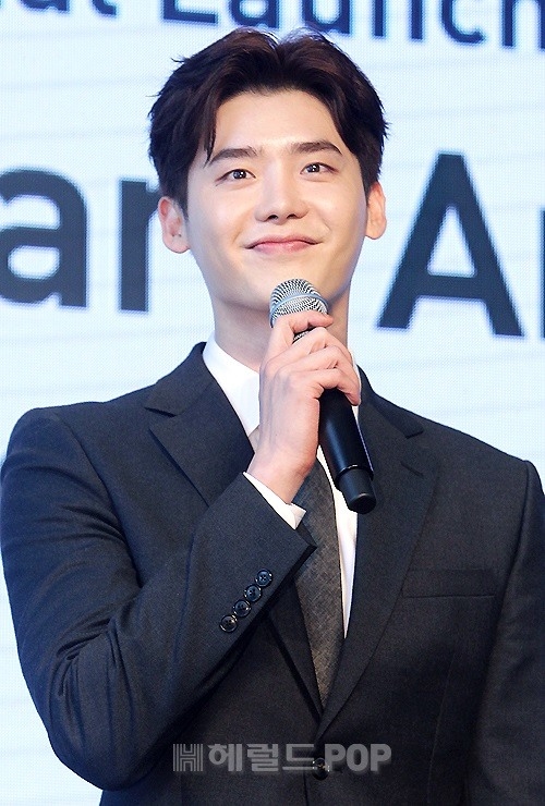 Lee Jong Suk dự sự kiện của Cục du lịch Hàn Quốc với tư cách đại sứ