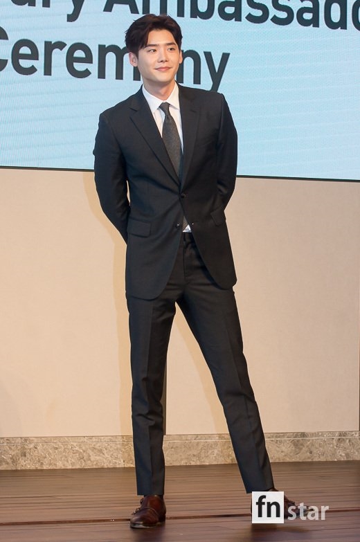 Lee Jong Suk dự sự kiện của Cục du lịch Hàn Quốc với tư cách đại sứ