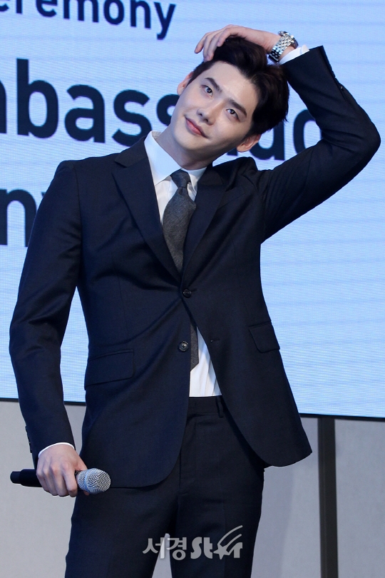 Lee Jong Suk dự sự kiện của Cục du lịch Hàn Quốc với tư cách đại sứ