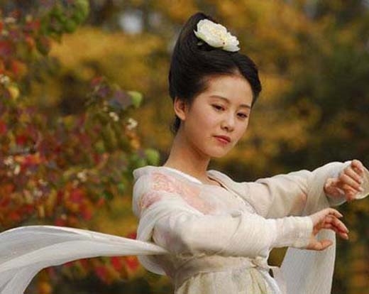Những tạo hình cổ trang đẹp của Lưu Thi Thi