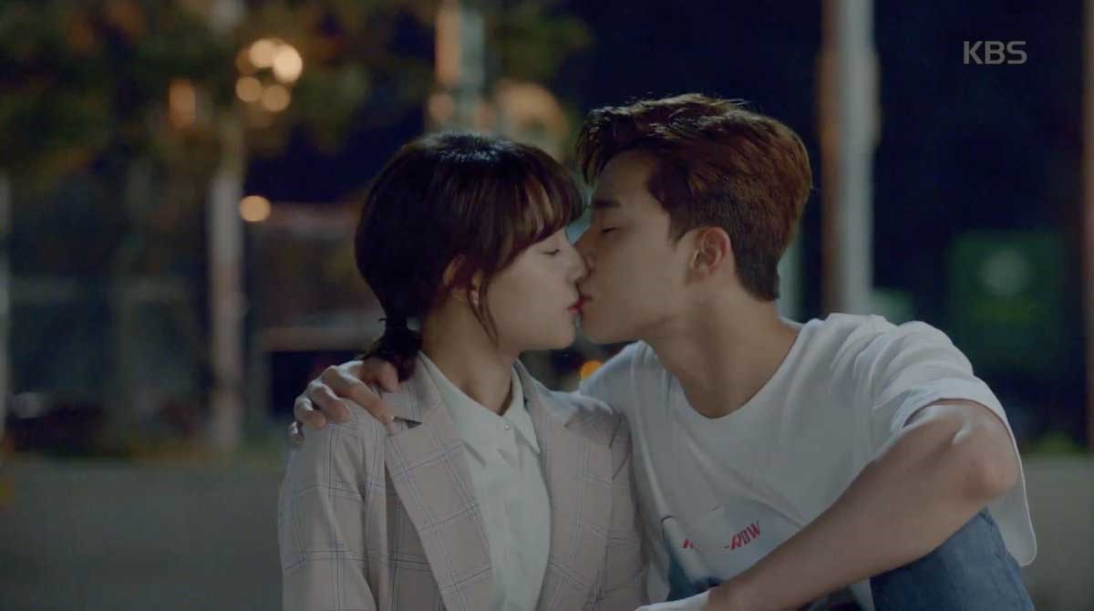 Kim Ji Won so sánh sự khác biệt khi diễn cùng Park Seo Joon và Jin Goo