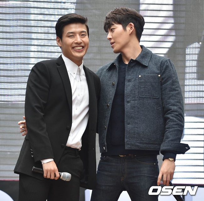 Kang Ha Neul hy vọng Kim Woo Bin sớm khỏi bệnh