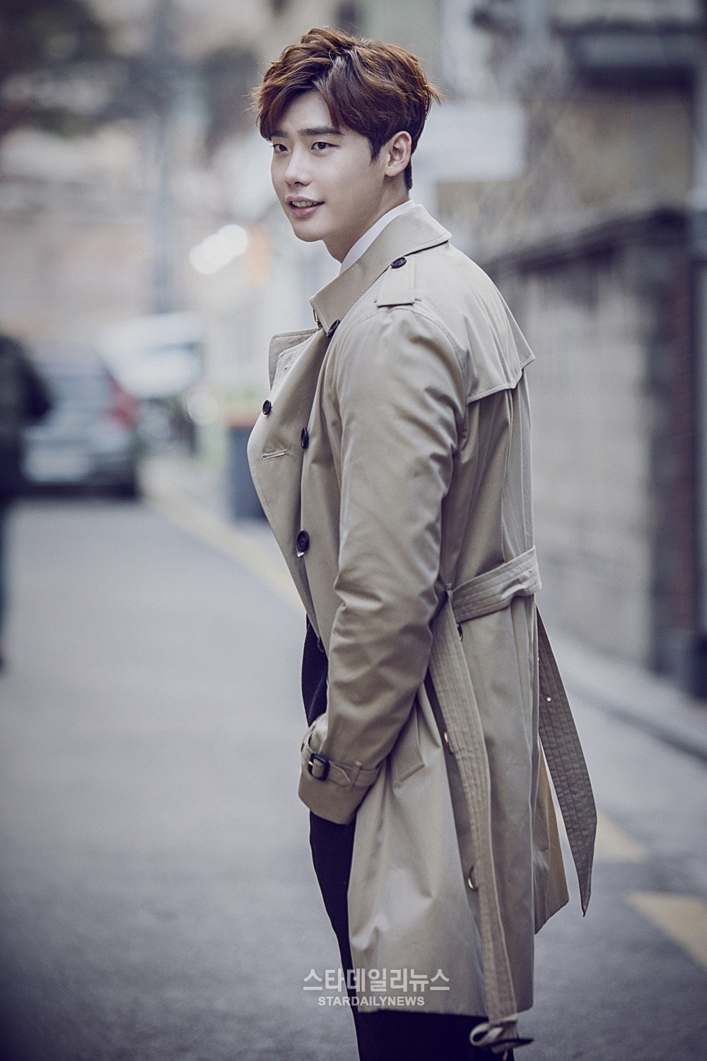 Lee Jong Suk sẽ nhập ngũ tháng 8 này?
