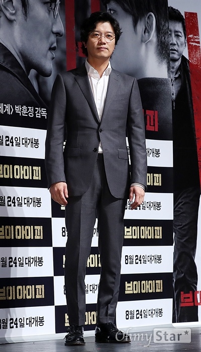 Jang Dong Gun phong độ, Lee Jong Suk điển trai trong họp báo movie mới