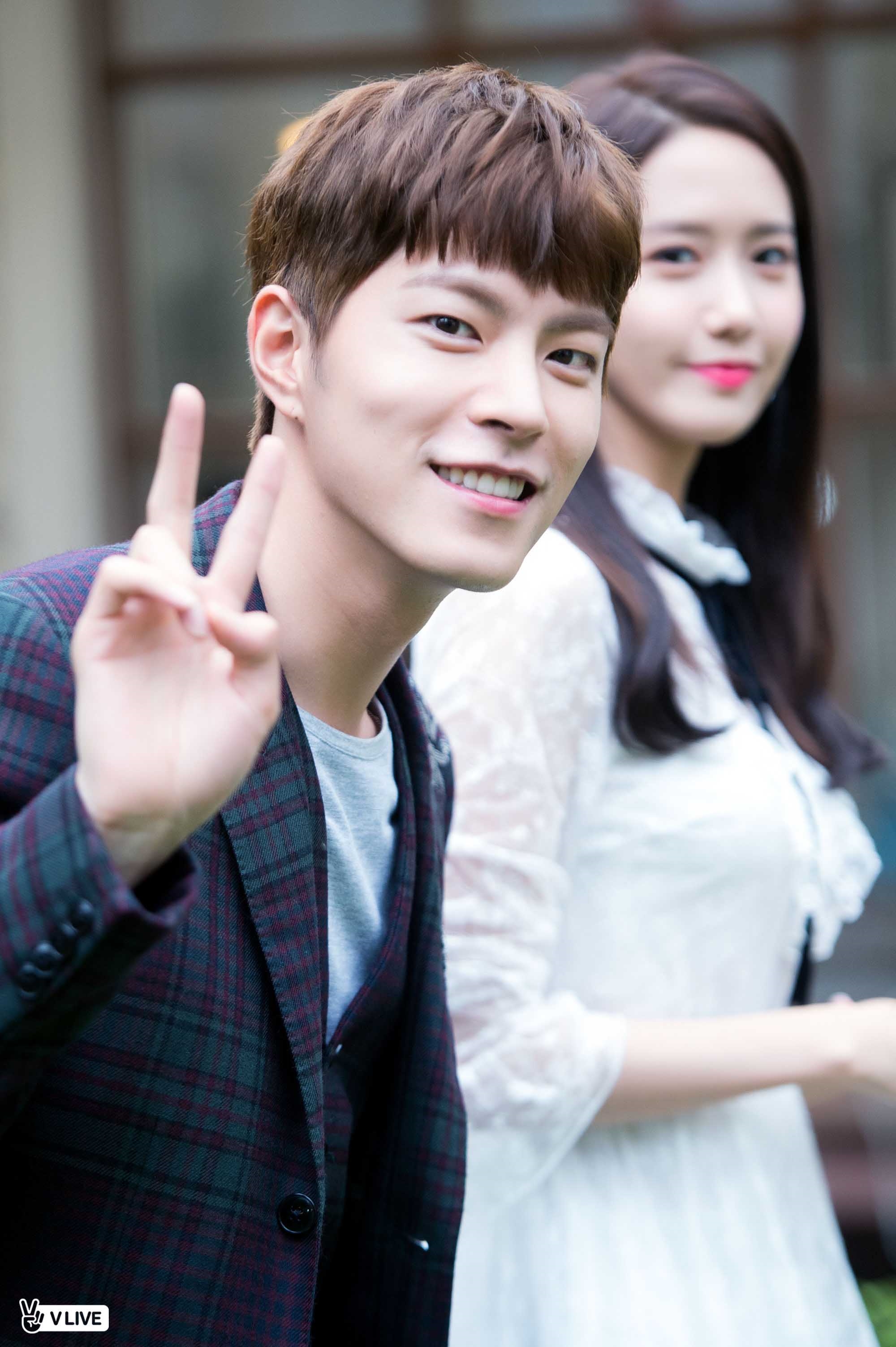 Yoon Ah và Hong Jong Hyun rạng rỡ dự hóp báo 'The King Loves'