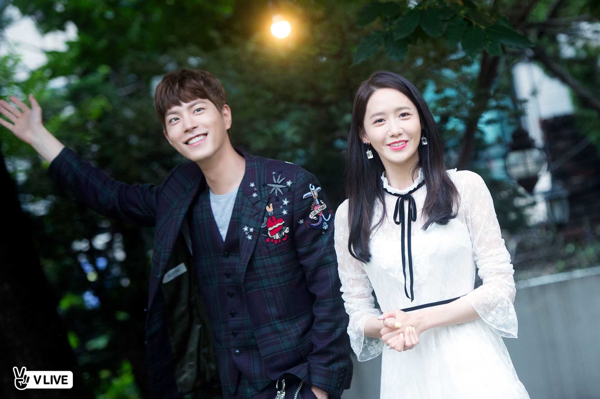 Yoon Ah và Hong Jong Hyun rạng rỡ dự hóp báo 'The King Loves'