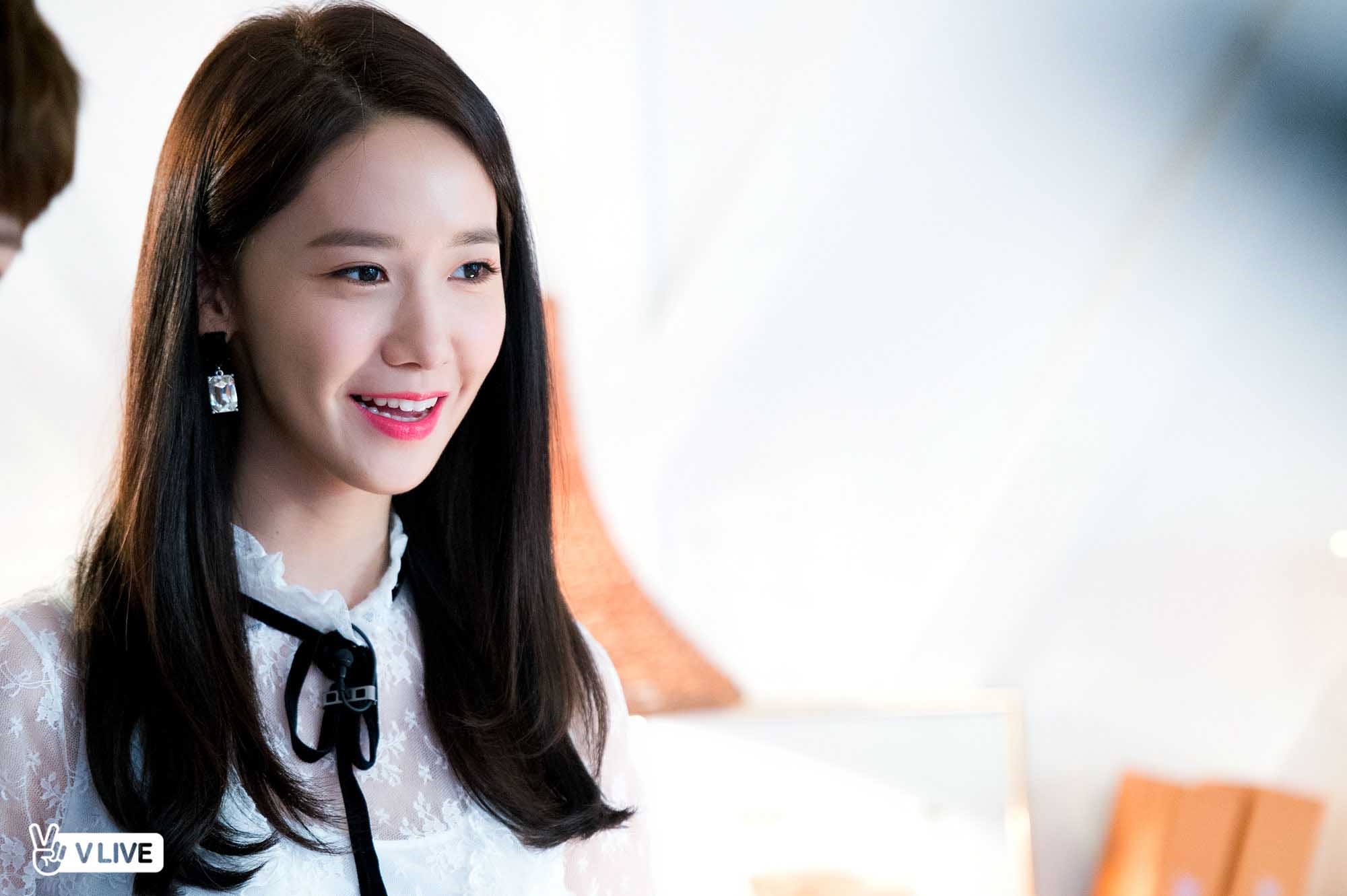 Yoon Ah và Hong Jong Hyun rạng rỡ dự hóp báo 'The King Loves'