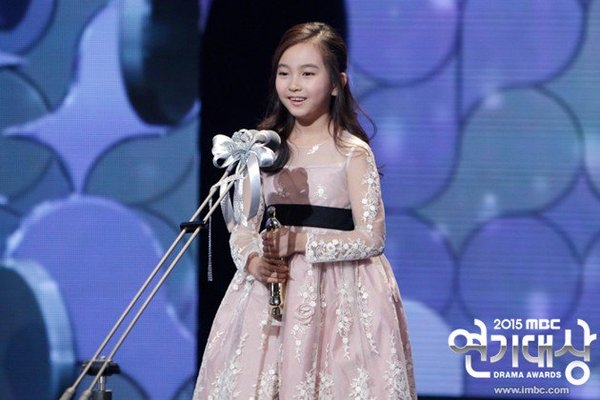 7 tiểu mỹ nhân kế thừa Kim So Hyun, Kim Yoo Jung là ai?