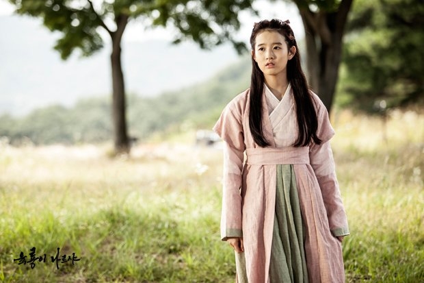 7 tiểu mỹ nhân kế thừa Kim So Hyun, Kim Yoo Jung là ai?