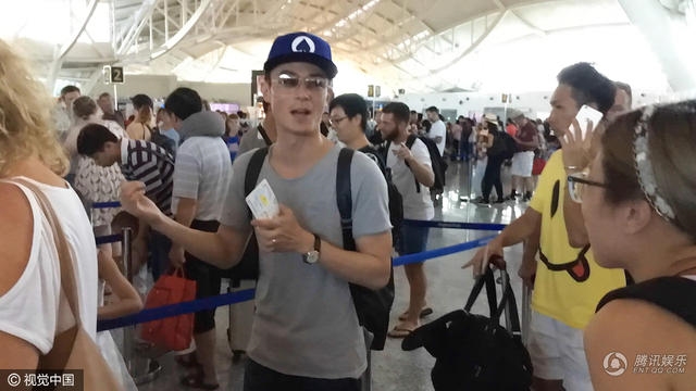Khi các nam thần Hoa ngữ lộ mặt mộc, ai thu hút nhất?