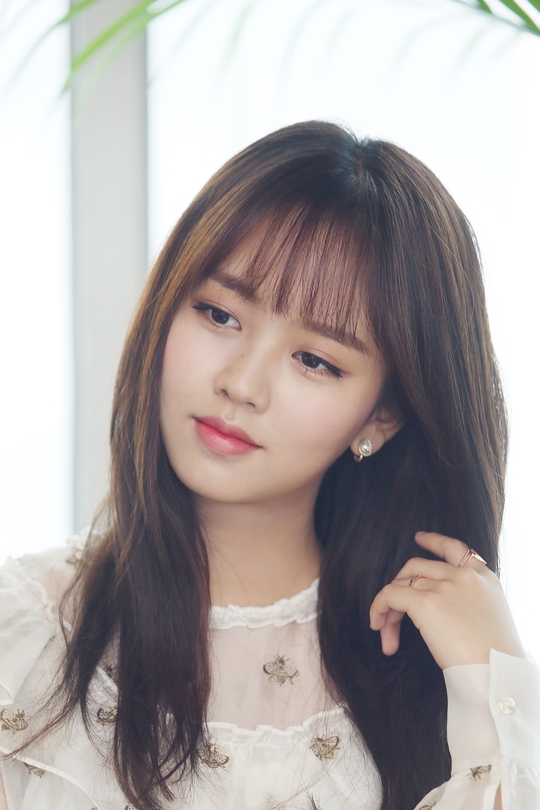 Kim So Hyun xinh như thiên thần vẫn bị Knet chê 'sấp mặt'