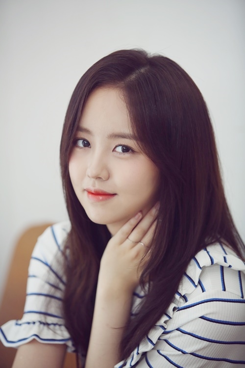 Kim So Hyun xinh như thiên thần vẫn bị Knet chê 'sấp mặt'