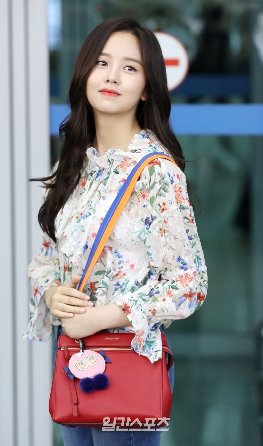 Kim So Hyun xinh như thiên thần vẫn bị Knet chê 'sấp mặt'
