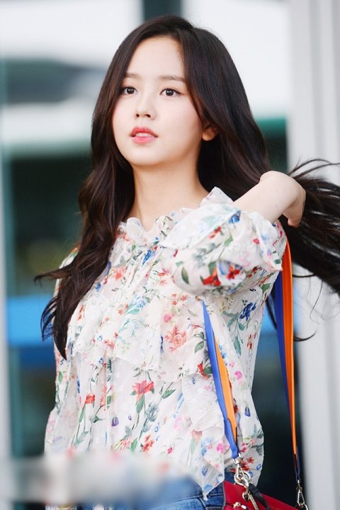 Kim So Hyun xinh như thiên thần vẫn bị Knet chê 'sấp mặt'