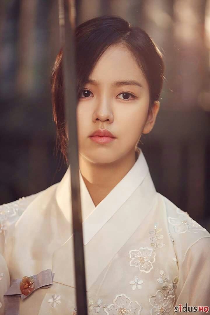 Kim So Hyun xinh như thiên thần vẫn bị Knet chê 'sấp mặt'