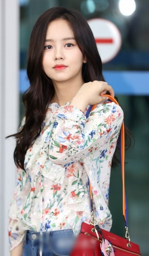 Kim So Hyun xinh như thiên thần vẫn bị Knet chê 'sấp mặt'