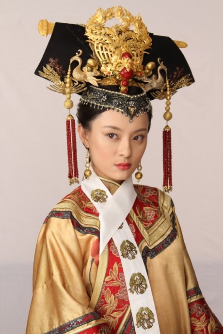 Mỹ nhân Hoa ngữ lột xác nhờ trang điểm đậm khi vào vai ác