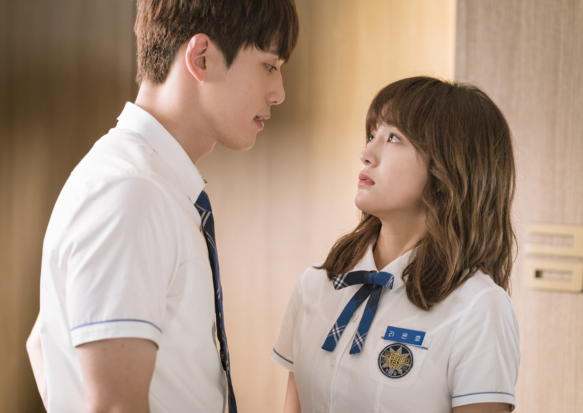 Nữ chính của 'School 2017' - tấm gương phản chiếu hoàn hảo của nữ sinh