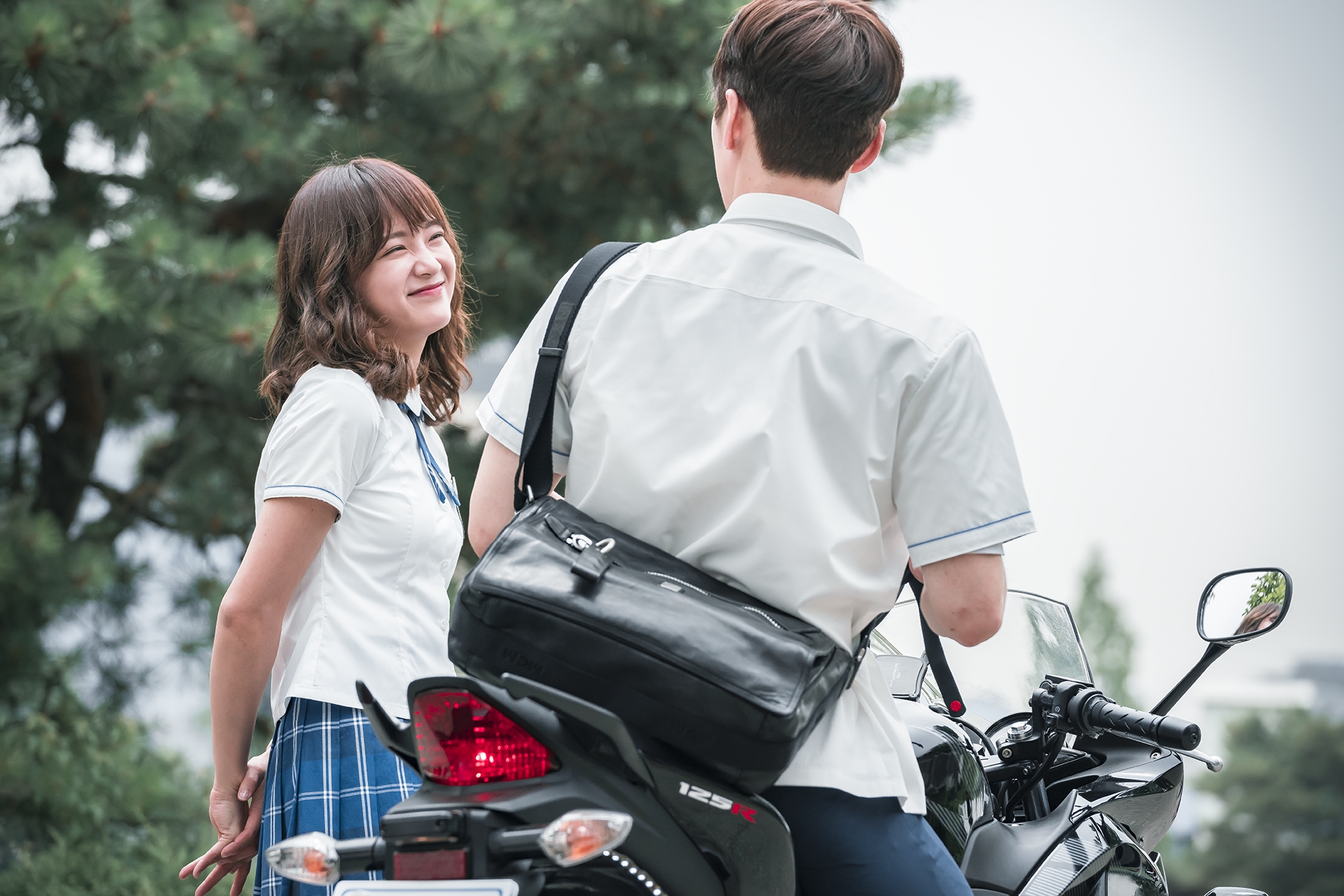 Nữ chính của 'School 2017' - tấm gương phản chiếu hoàn hảo của nữ sinh