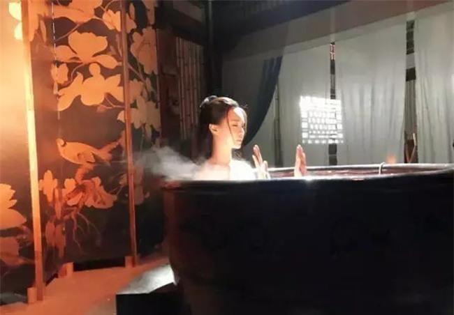 'Vã mồ hôi' với hậu trường các cảnh phim từng lừa hàng triệu khán giả