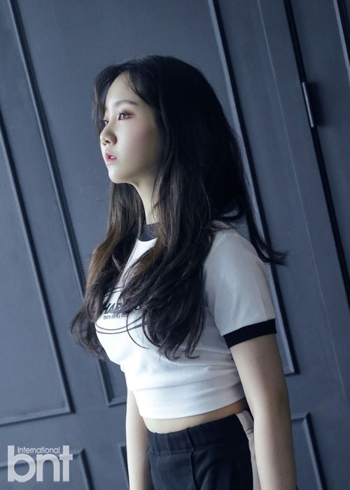 Ngắm Jin Ji Hee trưởng thành và xinh đẹp trong bộ ảnh mới