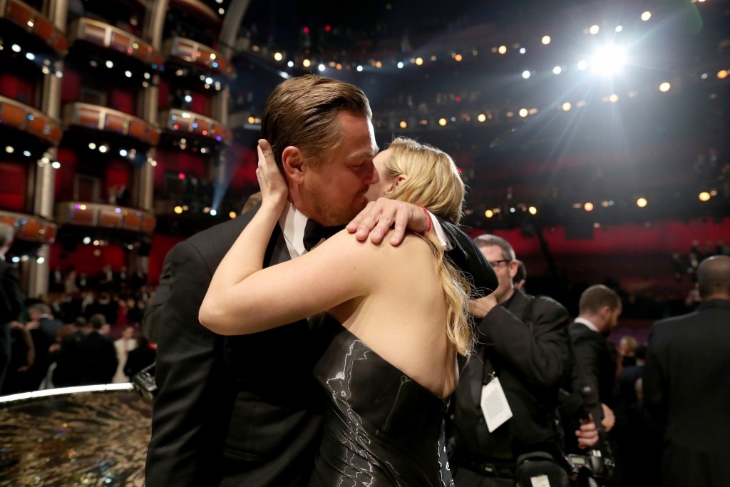 Náo loạn với tin rốt cuộc Leonardo DiCaprio & Kate Winslet cũng hẹn hò