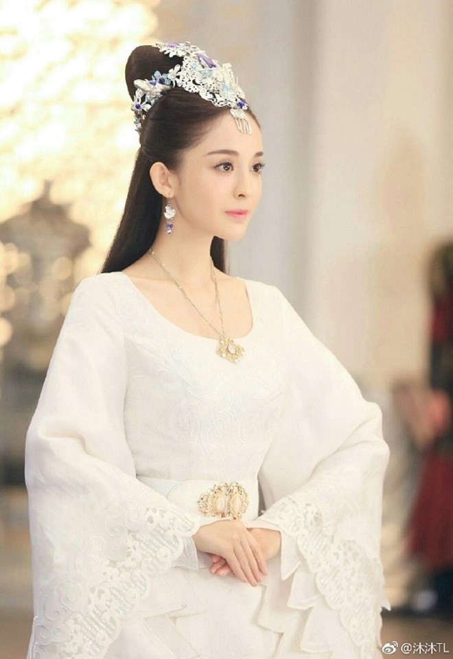 Những mỹ nhân Hoa Ngữ tham gia phim nào là phim đó 'bị ghét theo'