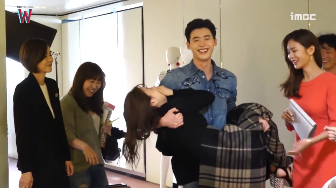Hậu trường tràn ngập tiếng cười của những bộ phim Hàn