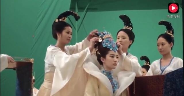 Lộ ảnh xinh đẹp của Bạch Thiển Lưu Diệc Phi nhưng không lên phim