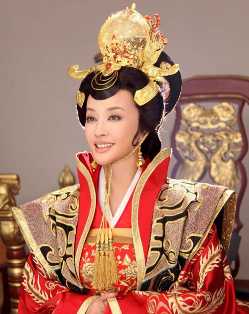 Nhan sắc ấn tượng của Lưu Hiểu Khánh.