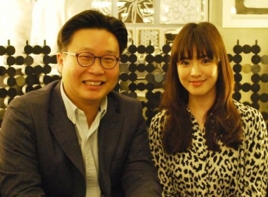 Song Hye Kyo gây góp phần xuất bản sách du lịch lịch sử Hàn Quốc