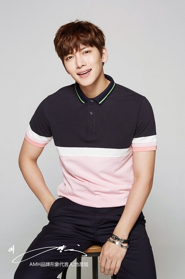 Song Joong Ki dẫn đầu danh tiếng quảng cáo sao nam tháng 8