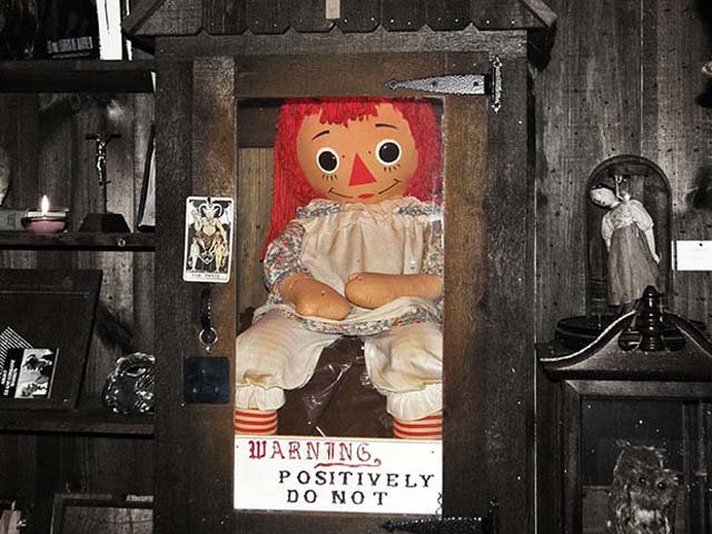 Đọ độ kinh dị của Annabelle, Valak và The Crooked Man