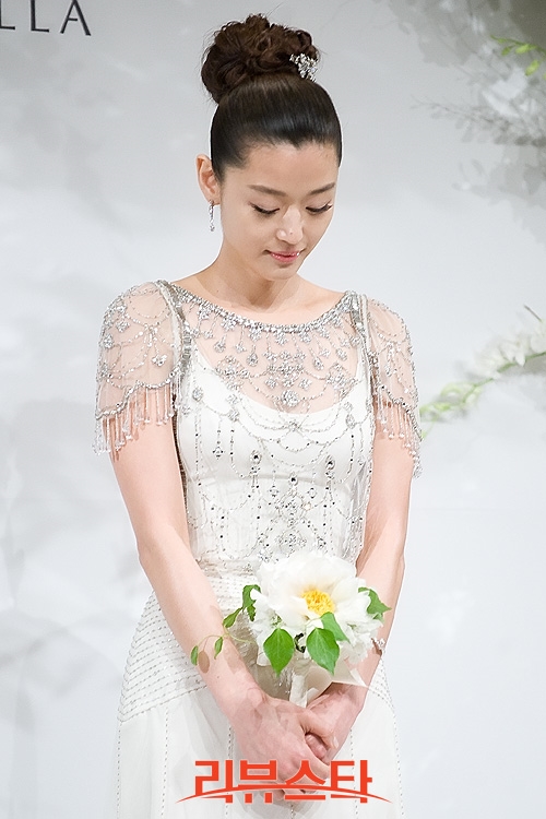Ai đủ khả năng thay thế ba nữ thần hàng đầu của làng phim Hàn Quốc?