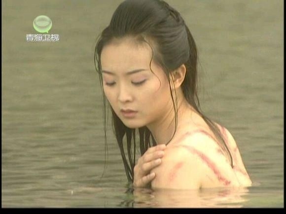 Những cảnh tắm để đời của dàn mỹ nhân Hoa ngữ trên màn ảnh nhỏ