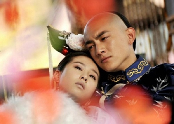 Nhược Hy ra đi trong vòng tay và dưới những giọt nước mắt lã chã của Thập tứ A Ca.