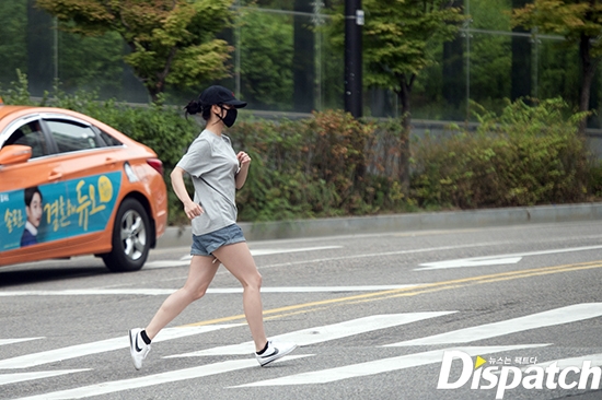 Dispatch tung hình ảnh hẹn hò bí mật của Ryu Jun Yeol và Hyeri