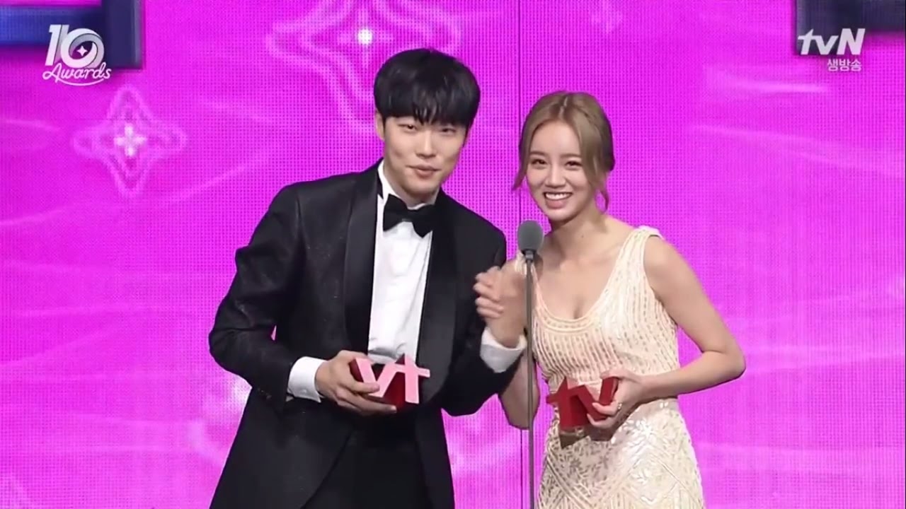 Dispatch tung hình ảnh hẹn hò bí mật của Ryu Jun Yeol và Hyeri