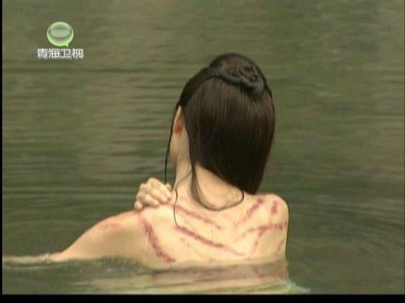 Những cảnh tắm để đời của dàn mỹ nhân Hoa ngữ trên màn ảnh nhỏ