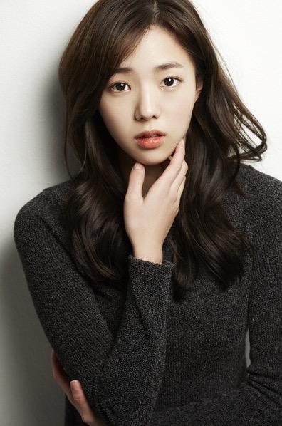 Sự nghiệp nổi bật của nữ diễn viên 9x tiềm năng Chae Soo Bin