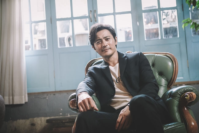 Jang Dong Gun tiết lộ suy nghĩ về ngoại hình của bản thân