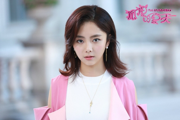 Đàm Tùng Vận: Cô nàng 'cưa sừng làm nghé' nhưng không ai ghét nổi