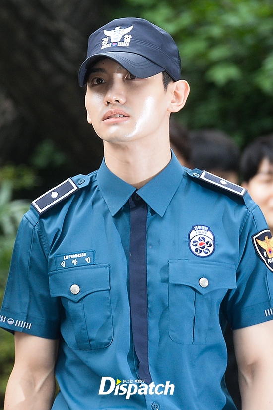 Ngày này đã đến, chào mừng Choi Si Won và Shim Chang Min xuất ngũ